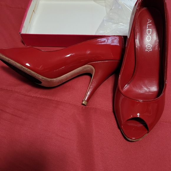 Aldo patent leather shoes - Picture 1 of 2